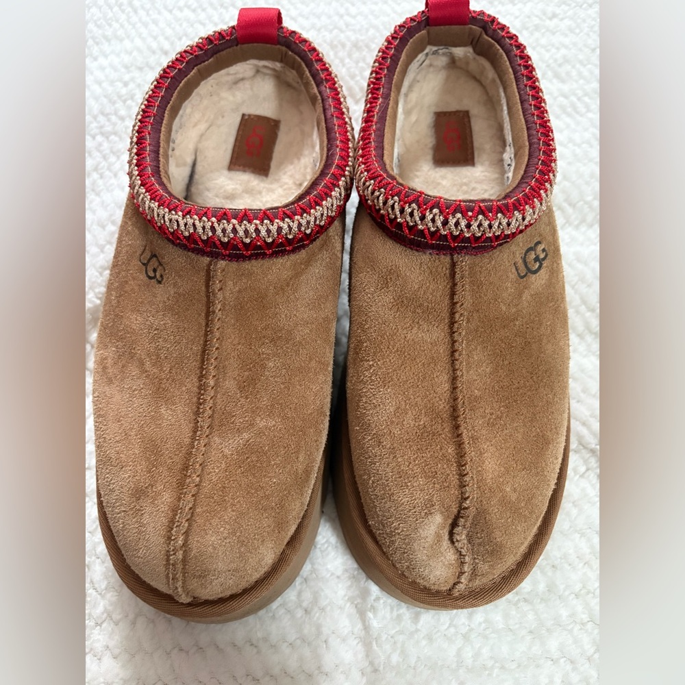 UGG brown Suede platform EUC